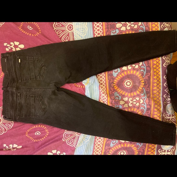 Women’s AMIRI JEANS - Picture 5 of 7
